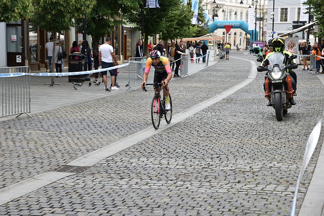 这位昔日的 这位昔日的